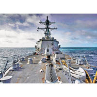 美軍 海爾賽號驅逐艦：美軍神盾艦海爾賽號駛經台海。
