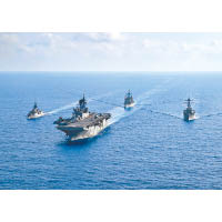美國海軍第7艦隊以日本橫須賀海軍基地為母港。