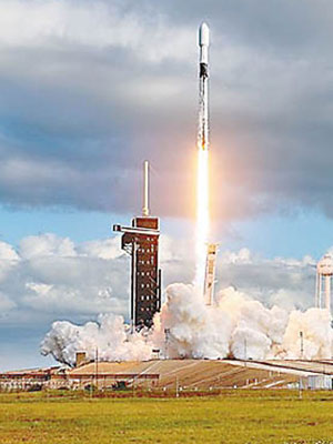 獵鷹9號火箭承載NROL-108間諜衞星，成功發射。