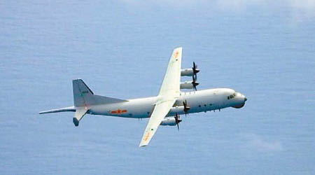解放軍運8反潛機屢飛近台灣空域。