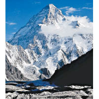 喬戈里峰：K2位置偏遠，加上山勢陡峭。