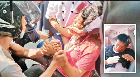 女示威者頭中實彈重傷（左圖），另一示威者面部受傷披血（右圖）。
