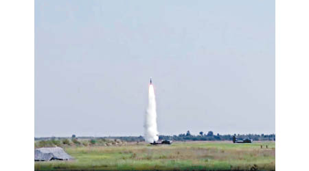 官媒公布新型地對空導彈發射畫面。
