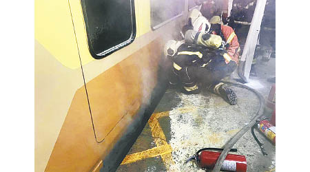 自強號列車故障，600名乘客受影響。