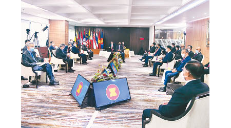 東盟成員國在峰會討論緬甸局勢。