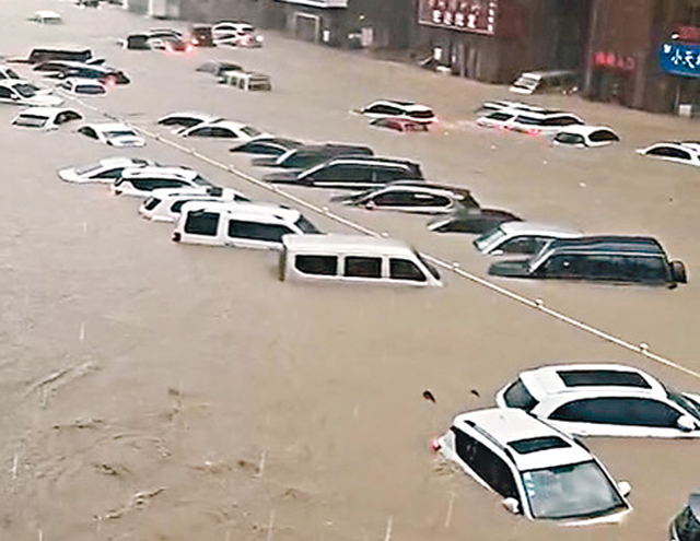 洪災慘烈水淹地鐵  鄭州至少25死