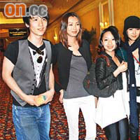 周永恒（左起）、趙頌茹、鄭融和薛凱琪結伴到場湊熱鬧。