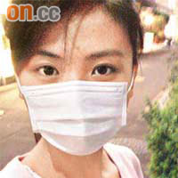 身處東京的Kama不用工作時會留在宿舍，如要出街就一定會戴口罩。
