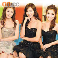 左起：王希瑤、許瑩與許嘉慧一身tube dress打扮接受本報訪問。