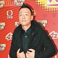 王喜表示拍動作戲不用替身，向觀眾證明自己的實力。