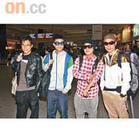 左起：蘇永康、梁漢文、張衞健及許志安前晚從泰國返港，四子明顯曬黑了不少。