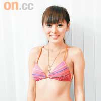 姓名：Jeana 何佩瑜（20歲）<BR>綽號：翻版范冰冰<BR>身高：172cm<BR>三圍：34B-24-34