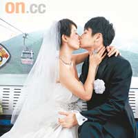 梁靖琪與羅仲謙曾飾演情侶，故接吻駕輕就熟。