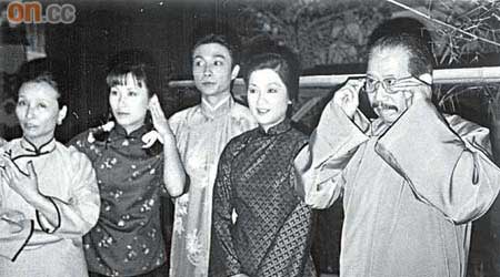陳有后（右）曾與南紅、劉松仁、汪明荃合演電視劇《京華春夢》。（黑白圖片）