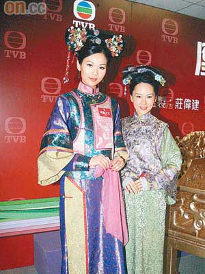 楊秀惠（左）與陳美詩聚首兼合照，未見特別尷尬。