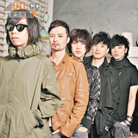 左起：Dash、Ronny、Tom、Alan及MJ希望做好音樂，令香港樂壇再起飛。
