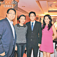 霍啟山（右二）在政界努力耕耘，這夜他與霍震寰女兒即老表霍思緯（左二）、Phil Liang（左）及Izzie Liang（右）一起出席藝術晚宴。