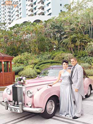 單紫寧前日與阿Paul假淺水灣酒店舉行婚禮。