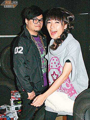 糖兄妹視台灣音樂才女范曉萱為偶像。