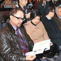 徐小明（左）昨日亦抽空出席記者會。