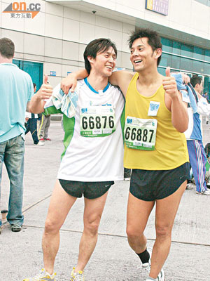 莫少聰（右）與張國強同樣熱愛運動，二人曾相約跑馬拉松。（資料圖片）