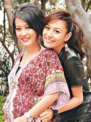 江若琳（右）與陳倩揚因拍劇做了好朋友，並分享她將為人母的喜悅。