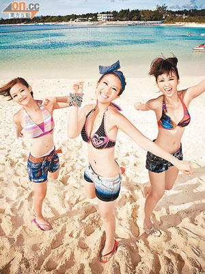 （左起）Regen離隊在即，與Winkie、Crystal在沖繩享受陽光與海灘。