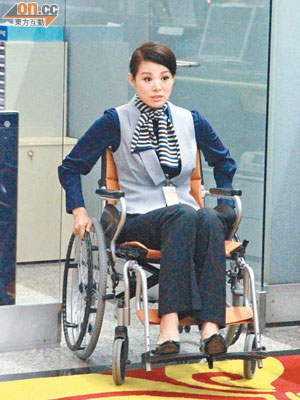 胡杏兒之前跳過輪椅舞，故控制輪椅非常純熟。