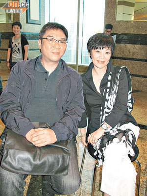 張艾嘉與關錦鵬出席電影座談會，交流心得。