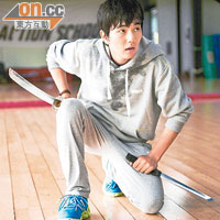 俞承浩表現出對運動的熱情。