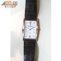 Historiques Aronde 1954 長方形腕錶　$261,000