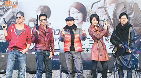 右起：周杰倫、林鵬、林超賢、謝霆鋒與安志杰在北京為《逆戰》首映造勢。