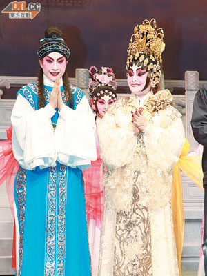 阿刨（左）和阿嗲在舞台上的功架和演出，獲殊榮乃實至名歸。（資料圖片）