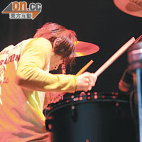 yukihiro打鼓獻技。