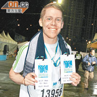 熱愛運動的Mark為兩屆馬拉松冠軍。
