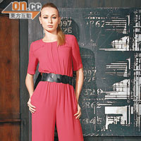 Jumpsuit $2,890、腰帶 $690