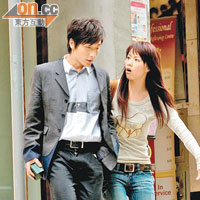 小方與鄧麗欣經常合作愛情電影。