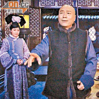 黎耀祥在劇中大唱京劇。