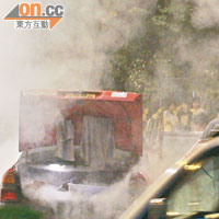 拍攝燒車戲時一度冒出濃煙，但絕對沒有騷擾到附近居民。