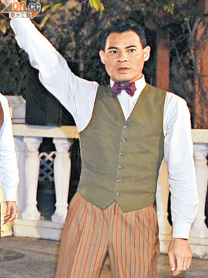 黃智賢在前晚的台慶中落力表演，但昨日得知冇份入圍男配角提名後，即慶爆怒斥無綫漠視民意。
