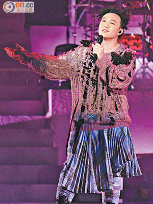 陳奕迅的25場紅館個唱昨晚展開序幕。