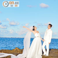 鄭希怡與Andy的婚禮在泰國搞「優先場」。
