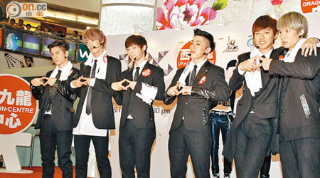 中日韓型男組合CROSS GENE首度來港與歌迷見面。