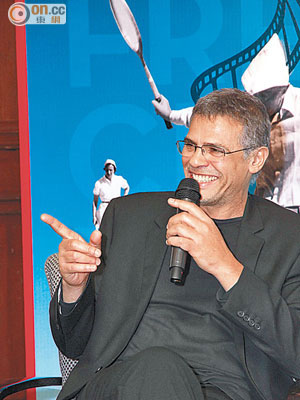 康城電影節得獎導演Abdellatif Kechiche昨日來港出席記招。