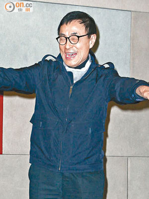 劉家昌昨日會見傳媒，表情風騷的他逐一否認負面新聞。