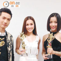 謝安琪（中）日前在頒獎禮上與華誼歌手陳楚生（左）和姚貝娜碰頭。