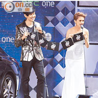 林俊傑與楊丞琳齊任頒獎嘉賓，表情趣怪。