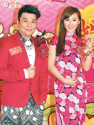 高海寧與阮兆祥穿上充滿新春氣氛的服裝宣傳無綫新節目。
