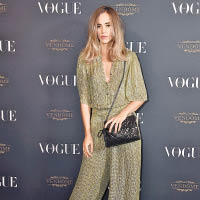 名模Suki Waterhouse