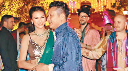 Rosemary與印裔富商Jason昨日在印度舉行浪漫婚禮。